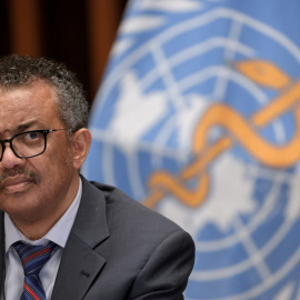 El director general de la Organización Mundial de la Salud (OMS), Tedros Adhanom Ghebreyesus, en una rueda de prensa organizada por la Asociación de Corresponsales de las Naciones Unidas en Ginebra (ACANU). REUTERS/Fabrice Coffrini/Pool