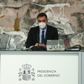 Spain's Prime Minister Pedro Sanchez looks on as he presides over a weekly cabinet meeting at the Moncloa Palace in Madrid, Spain, February 2, 2021. REUTERS/Sergio Perez/Pool