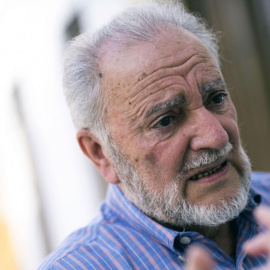 El excoordinador federal de IU Julio Anguita, en entrevista con la Agencia EFE en Córdoba. EFE/Rafa Alcaide