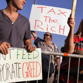 Una manifestación en apoyo a Tax the Rich.- AFP