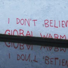 I don’t believe in global warming (Banksy, 2009) Londonmatt/Flickr, CC BY