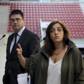 Foto de archivo de los entonces concejales Carlos Sánchez Mato y Celia Mayer, en una visita a la Caja Mágica, de Madrid. EFE