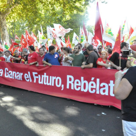 'Para ganar el futuro, Rebélate' IU en la manifestación del 15 de septiembre en Madrid.-Izquierda Unida