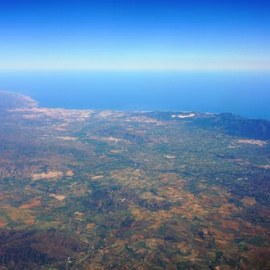 Vista aérea de la costa de Málaga y el Mar de Alborán. Shutterstock / EQRoy