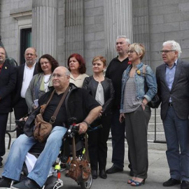 Las víctimas de la talidomida confían en que el Congreso apoye la mejora de las ayudas.- EFE
