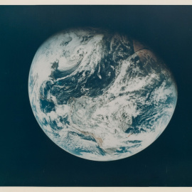 Primera foto de la Tierra tomada por un ser humano: William Anders, miembro de la tripulación del Apolo 8, de diciembre de 1968. REUTERS