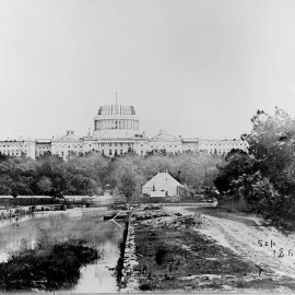 El Capitolio en construcción en 1860. Wikimedia Commons / National Archives and Records Administration