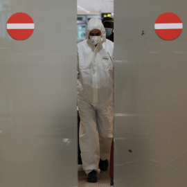 La Organización Mundial de la Salud (OMS) advirtió hoy de las consecuencias para la salud mental que está teniendo el coronavirus en el mundo.EFE/ Alejandro García