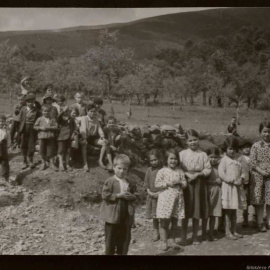 Fotografía de José Valdelomar tomada en el transcurso de las Misiones Pedagógicas en Las Hurdes (Cáceres) circa 1933. Biblioteca Digital Hispánica - BNE / José Valdelomar