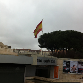 Deshilachada bandera de Colón