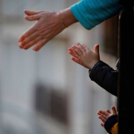 Imagen de archivo de los aplausos de las 20 horas