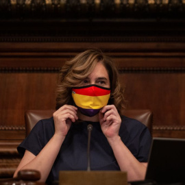 Ada Colau durante el último pleno.- EUROPA PRESS