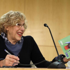 Foto Javier Barbancho. 08/02/2016.Madrid. Comunidad de Madrid. La alcaldesa de Madrid, Manuela Carmena, durante una comparecenca de prensa que ha ofrecido esta mañana en la que ha anunciado la apertura de una investigación "profunda" para determinar las