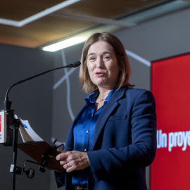 La consejera de Cultura, Turismo y Deporte de la Comunidad de Madrid, Marta Rivera de la Cruz, interviene durante la inauguración de la exposición 'Región. Paisaje, fotografía y patrimonio', en el centro El Águila, a 7 de febrero de 2023, en Madrid (