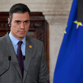 Pedro Sánchez, en una rueda de prensa después de reunirse con Mario Draghi, Antonio Costa y Kyriakos Mitsotakis.- EFE/EPA/ETTORE FERRARI