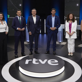  Fotografia de grupo previo al debate en RTVE entre los candidatos a la Presidencia de la Junta de Andalucía a 06 de junio del 2022 en (Sevilla, Andalucía)Joaquin Corchero / Europa Press