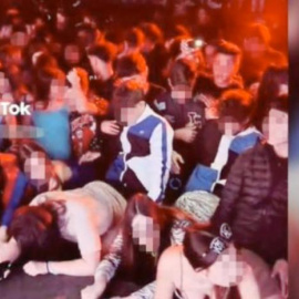  Una captura del vídeo viral publicado por la discoteca Pampara de Barcelona la semana pasada. En aquel video las caras de los menores no estaban pixelados