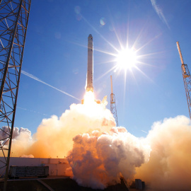  Lanzamiento cohete.- Pixabay