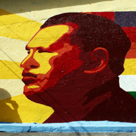 Mural con el rostro de Hugo Chávez. Foto: David Hernández / CC BY-SA 2.0