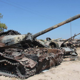 Tanques a las afueras de Misrata. Foto: Joe Pyrek / CC BY SA 3.0