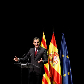  El presidente del Gobierno, Pedro Sánchez, en el Teatre del Liceu de Barcelona en vísperas de los posibles indultos a los líderes del procés presos. EFE/Toni Albir