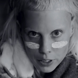 Yolandi Visser, antante de Die Antwoord