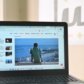  Oficina y página web de la revista Baynana. Fotografía de Okba Mohammed