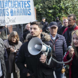  Melisa Dominguez, líder del colectivo neonazi Hogar Social, durante la protesta contra los menores migrantes y por la seguridad en Hortaleza.- JAIRO VARGAS