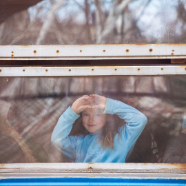 Niños ucranianos llegando a Przemysl, Polonia (Febrero de 2022). / Mirek Pruchnicki (CC BY 2.0)