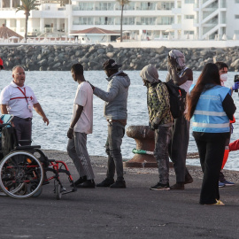 Un barco de Salvamento Marítimo con 200 migrantes llega al Muelle de Arguineguín, a 10 de julio de 2023, en Gran Canaria, Las Palmas, Canarias (España).
11 JULIO 2023
Europa Press / Europa Press
(Foto de ARCHIVO)
10/7/2023