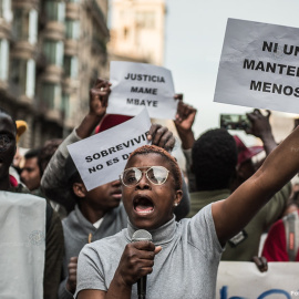 Manifestación contra el asesinato de Mmame Mbage. Foto: Xavi Ariza-Fotomovimiento / CC BY-NC-ND 2.0