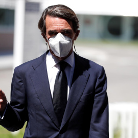  El presidente del Instituto Atlántico de Gobierno, IADG, José María Aznar, a su llegada a la clausura del curso 20-21 con la última sesión del Aula de Liderazgo IADG-UFV, este viernes, en Madrid. EFE/Emilio Naranjo