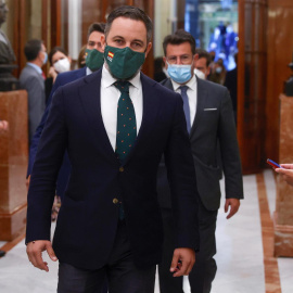  El líder de Vox, Santiago Abascal, a su llegada a la sesión de control al Gobierno celebrada este miércoles en el Congreso. EFE/Juan Carlos Hidalgo
