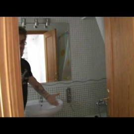 Vendo mi casa cantando - Abraham Sevilla - www.abrahamsevilla.com (Vídeo oficial)