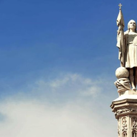  La estatua de Colón en Madrid.-