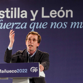  El portavoz nacional del PP, José Luis Martínez-Almeida, interviene en la clausura del acto central de la campaña del PP de Segovia, a 2 de febrero de 2022, en Segovia, Castilla y León (España).- EUROPA PRESS