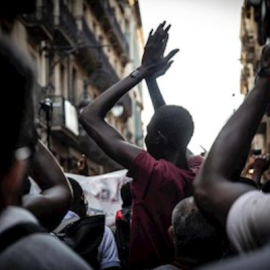 Concentració de protesta contra el racisme institucional