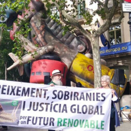  Protesta d'entitats ecologistes el passat 29 d'abril davant la delegació de la Comissió Europea a Barcelona. — Ecologistes en Acció