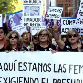  Manifestación del movimiento feminista por el "Incumplimiento del pacto de estado contra la violencia de género". EFE/Kiko Huesca