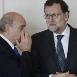  El exministro Fernández Díaz junto al expresidente del Gobierno Mariano Rajoy- EFE