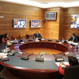  El presidente del Gobierno, Pedro Sánchez, durante la celebración del Consejo de Ministros extraordinario.