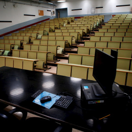 Aula de la Facultad de Economía y Empresa de la Universidad de Barcelona. EFE/Quique Garcia/Archivo