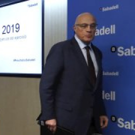 Sabadell descarta "hoy por hoy" una fusión y niega que vaya a vender su filial británica