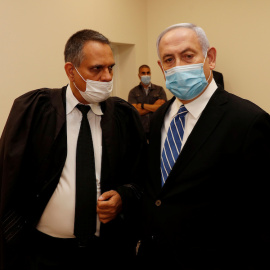 El primer ministro israelí durante la primera jornada de juicio por corrupción. | Reuters