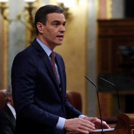 El presidente del Gobierno, Pedro Sánchez durante su intervención en el pleno del Congreso. / EFE - J.J. Guillén