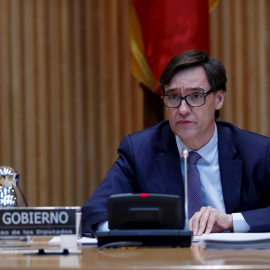 El ministro de Sanidad, Salvador Illa, comparece este jueves ante la Comisión de Sanidad y Consumo del Congreso. EFE/Emilio Naranjo