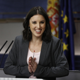La portavoz de Podemos en el Congreso, Irene Montero, durante la rueda de prensa ofrecida tras la reunión de la Junta de Portavoces en el Congreso de los Diputados. EFE/Emilio Naranjo
