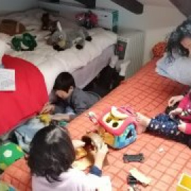 Cinco personas, 35 metros cuadrados y cinco semanas de confinamiento