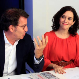 Isabel Díaz Ayuso junto al presidente de la Xunta de Galicia, Alberto Núñez Feijóo. (FERNANDO ALVARADO | EFE)