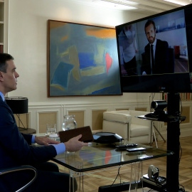 Videoconferencia entre Sánchez y Casado